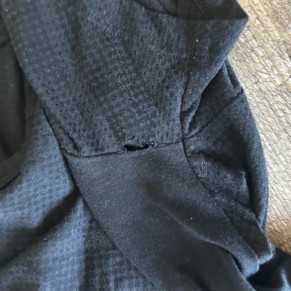 Adidas Sheer Short Sleeve Geometric Crop Top - Picture 4 of 4